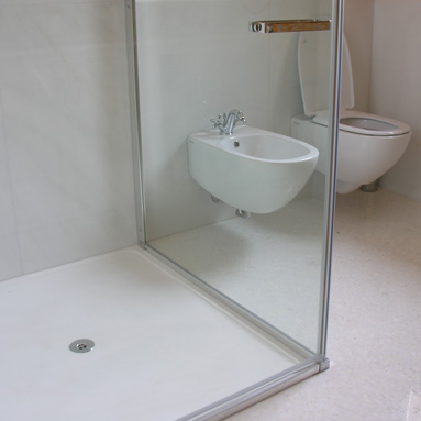 Bianco Lasa - Cladding and shower tray: polished finish