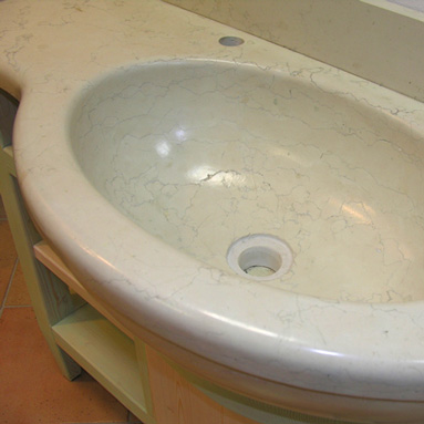 Biancone di Asiago - Sink hollowed from a block: brush antiqued finish